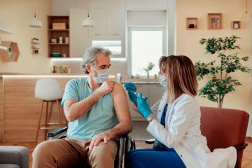 Vacunación a domicilio: cómo funciona y por qué es clave para proteger a los más vulnerables